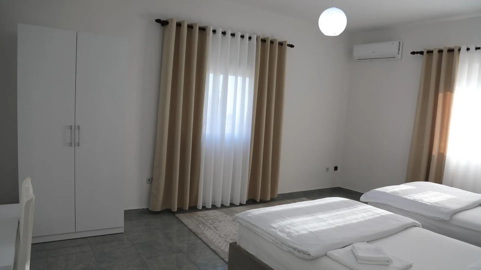 Villa Duka Krujë Han/Misafirhane